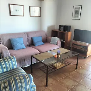  Appartamento By The Sea; With A Private Garden